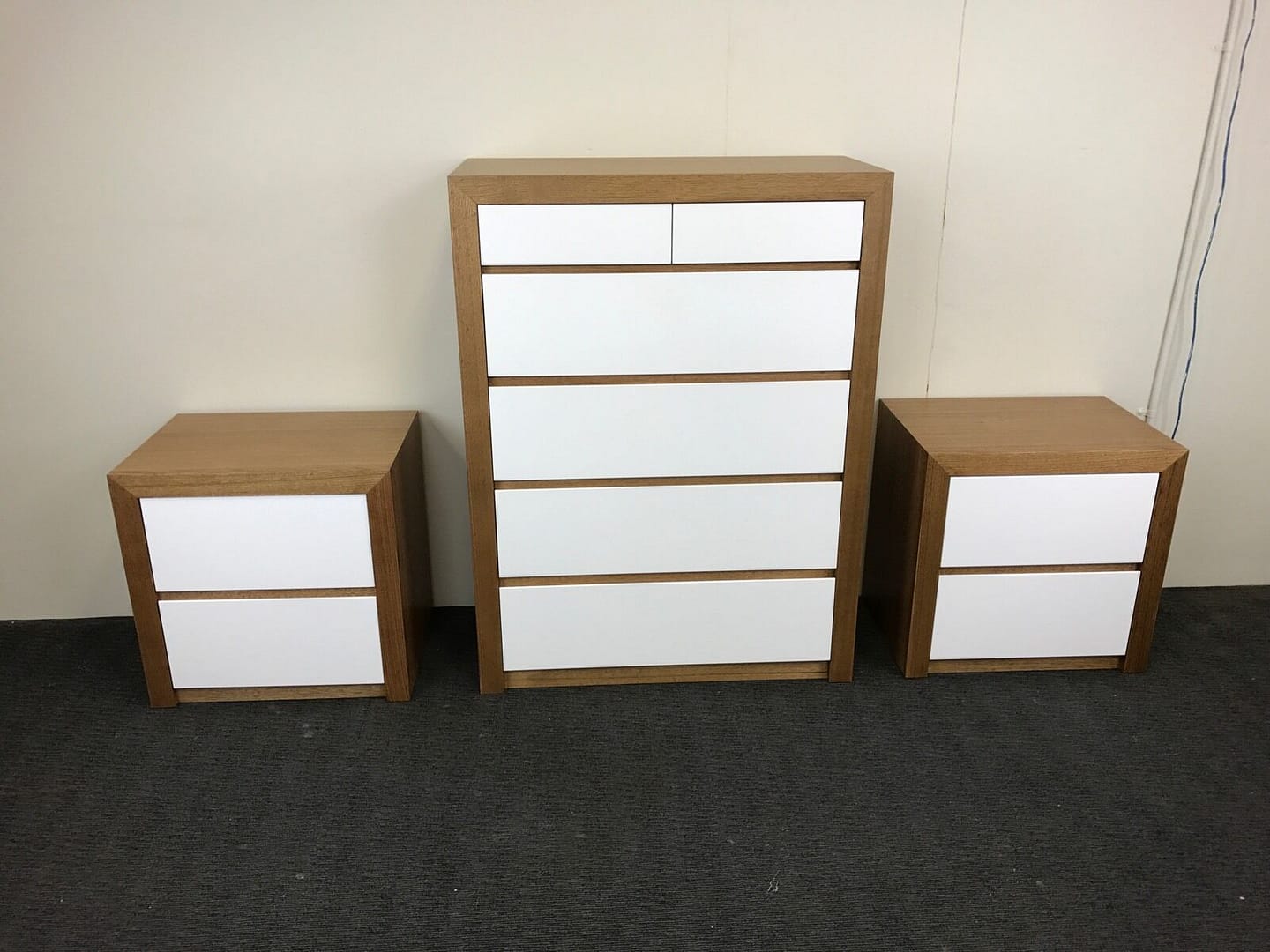 Aus Made Solid American Walnut Hardwood Retro Dining Table 1800/900 - Image 5