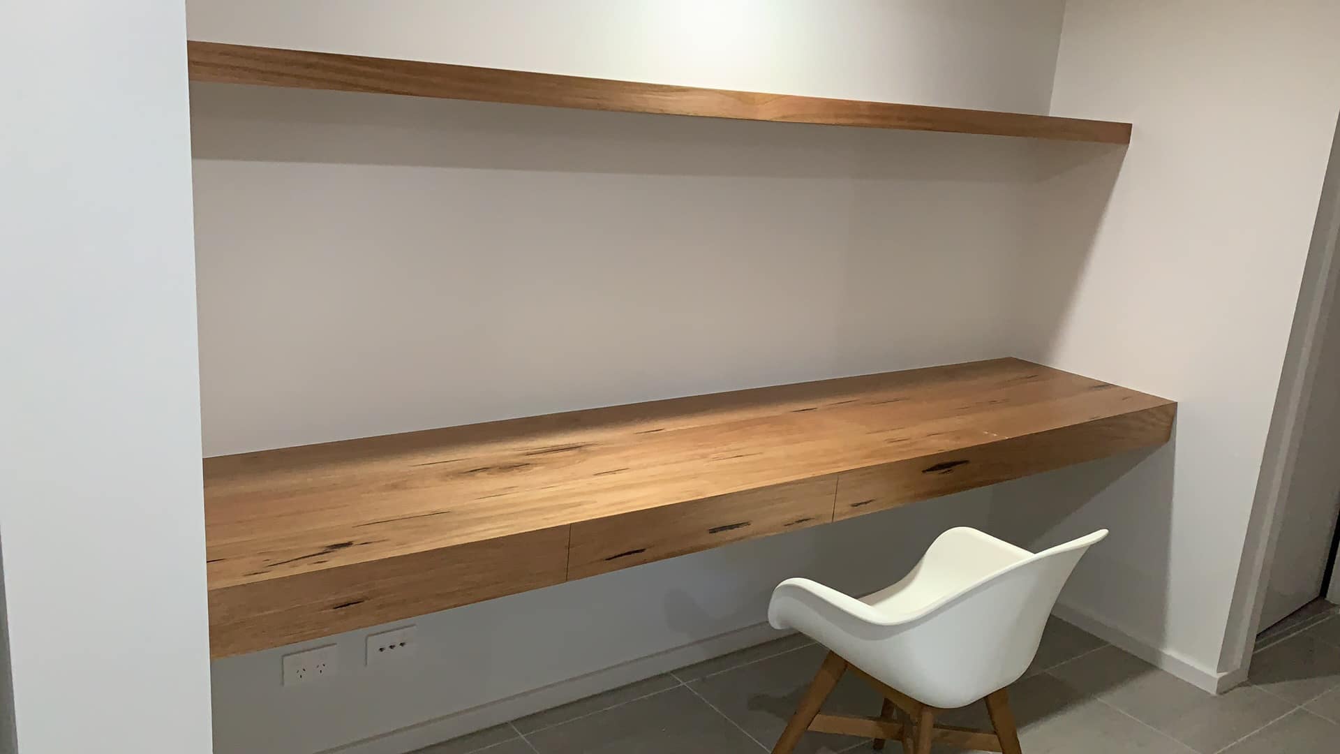 Quality Neo Wall Mounted Desk made in Australia